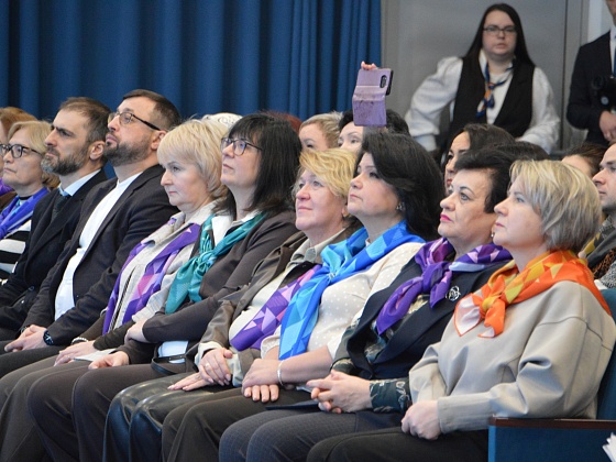 Мы принимаем профсоюзных лидеров из 9 регионов